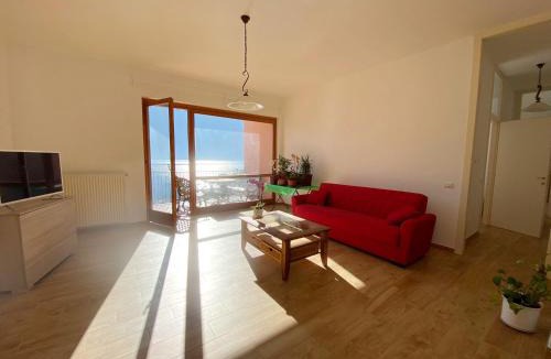 Sala Comacina Apartment | Big Apartment With Lake View and Two Bedrooms