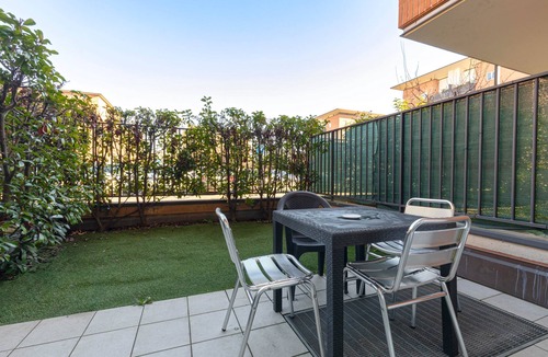 Bergamo Apartment | Bright Studio Apartment with Private Garden