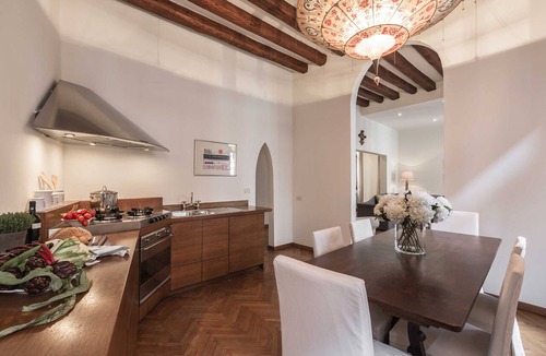 Castello Apartment | Canal View Venetian Style Apartment in Top Location