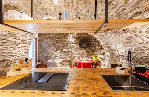 Pognana Lario House | Cantina 10 - Authentic Stone Retreat - Lake Como