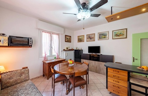 Riva del Garda Apartment | Casa De Nardis Sunny House with Balcony, Riva del Garda, Italy