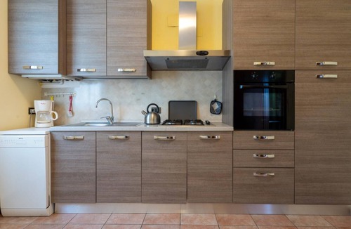 Crone Apartment | Casa Lucia 1 - Three Bedroom Apartment, Sleeps 5