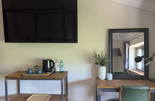 Chianciano Terme House | Casa M Vineyard View Room