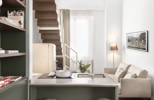 San Lorenzo Apartment | Cavour Deluxe apartment in Florence by Mmega