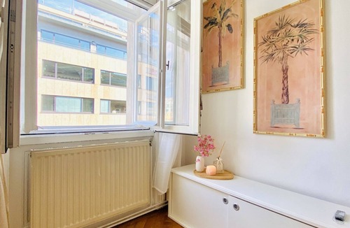 Rudolfsheim-Funfhaus Apartment | Central Spacious 2Br Apt, 7- Min to Westbahnhof