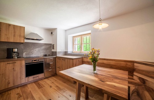 San Leonardo in Passiria Ski Chalet | Chalet "Schnitzers Ferienheisl" with Mountain View, Garden & Wi-Fi
