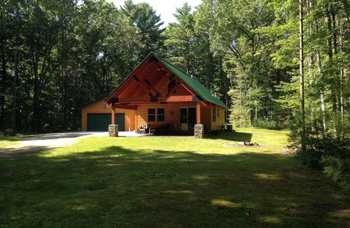 Au Gres Ski Chalet | Chalet Beach Access