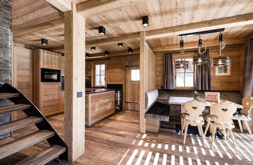 Valle Aurina Ski Chalet | Chalet 'Brunegg' with Mountain View, Wi-Fi and Air Conditioning