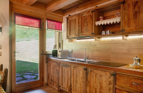 Monno Ski Chalet | Chalet 'dei Cervi' with Mountain View, Private Garden and Balcony