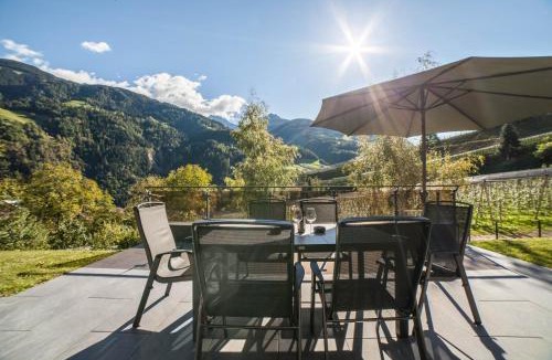 Saltusio Ski Chalet | Chalet Riad