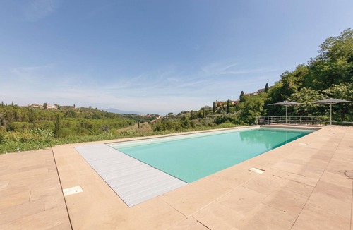 Lari House | Charming and exclusive vacation home in the center of Lari.