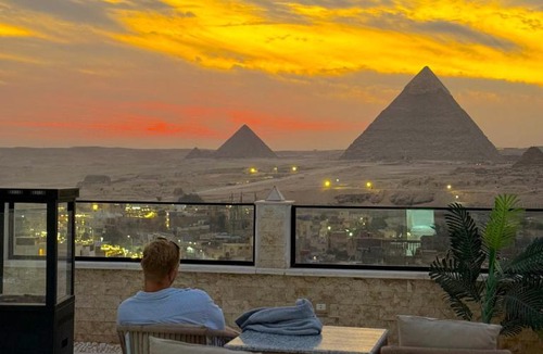 Qasr an-Nil Hotel | Continental Pyramids View & Roof Top