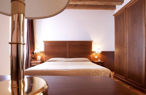 Nogarole Rocca House | Corte Castelletto