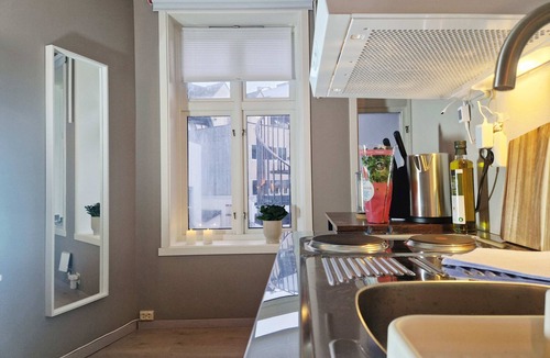 Sentrum Condo | Cozy, Central Studio by the Bus Station