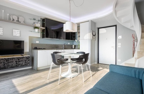 Parzanica Apartment | 'Delfi' mit Pool by Interhome