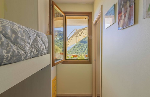 Fonteno Apartment | EnjoyIseoLake - Blooming Lakefront