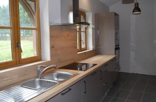 Saint-Bauld Cottage | Exceptional Castle with Private Pool, Spa & WiFi