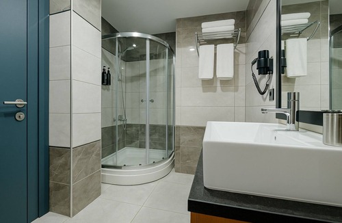 Arnavutkoy Hotel | FRT Airport Hotel