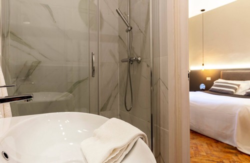 Trieste City Centre House | Ghiberti - Romantic Studio in Trieste