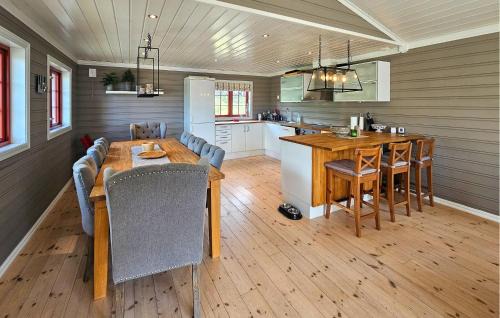 Kroderen House | Gorgeous Home In Eggedal With Sauna