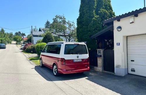Hinterhainbach House | Haus Ingrid