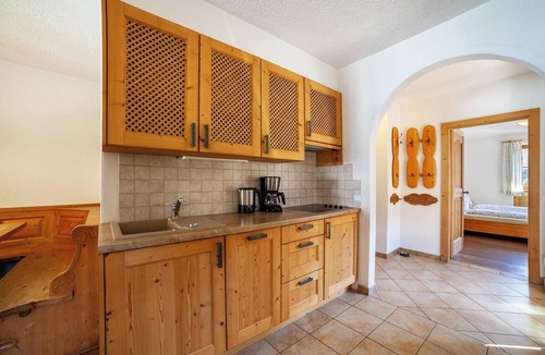 Montechiaro Apartment | Holiday Apartment "Hof am Schloss Enzian" with Mountain View and Wi-Fi