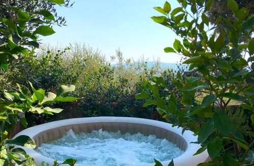 Gorgognano House | Holiday Home 'Il Piccolo Borgo - Quadrilocale' with Shared Pool, Wi-Fi and Air Conditioning