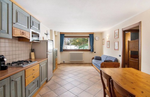 Valtellina Apartment | Hotel Apartment "Residence Larice Bianco N3" with Mountain View, Shared Terrace & Wi-Fi