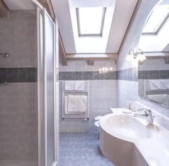 Lutago Hotel | Hotel Garni Schneider