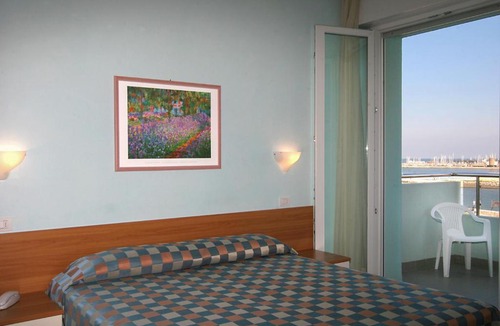 Rivabella Hotel | Hotel Iones