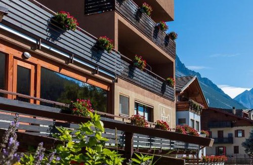 Isolaccia Hotel | Hotel La Val