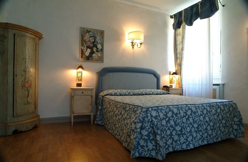 Moltrasio Hotel | Hotel Posta