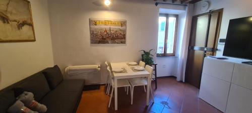 Pistoia Apartment | Il Micco House