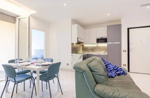 Calambrone Apartment | "Orchidea" Holiday Home with Beach and Pool in Pisa