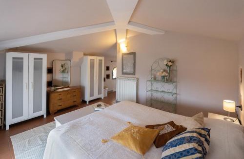 Massa e Cozzile Apartment | La Colombaia