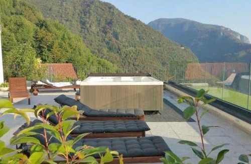 Perledo Apartment | La Grande Bellezza