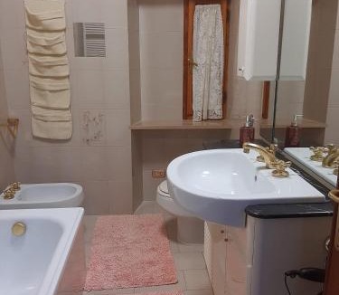 Mologno Apartment | La Torretta