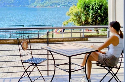 Abbadia Lariana Apartment | Lake Como View - Casa La Rosa