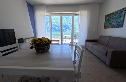 Abbadia Lariana Apartment | Lake Como View - Casa La Rosa
