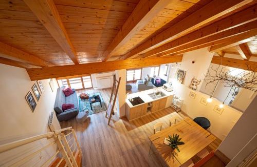 Lomaso Apartment | LE MUSE Comano Terme Holiday 2, primo piano