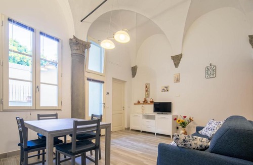 San Frediano Apartment | Le Volte by Mmega