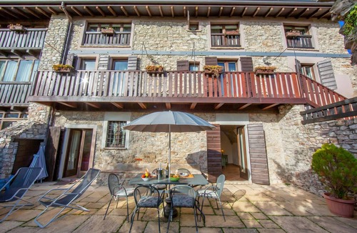 Liano-Formaga Apartment | Liano Iris-Private Terrace & parking, Gargnano, Italy