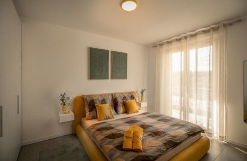 Cavalcaselle Apartment | Lorry Living MARULA - Sauna Whirlpool & Rooftop