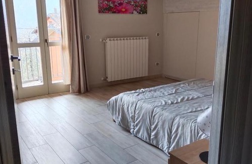 Rovetta Apartment | Mansarda Ciclamino