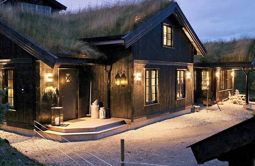 Sykkylven House | Modern cabin with ski in/out in great area