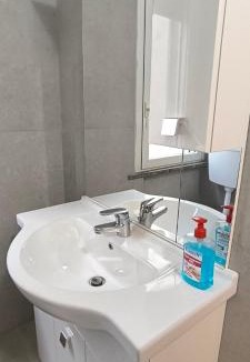 Pavia Apartment | Monolocale corte