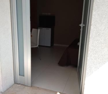 Torre Pedrera Apartment | Monolocale su piscina