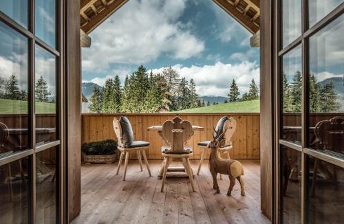 La Valle Ski Chalet | Mountain Chalet Pia