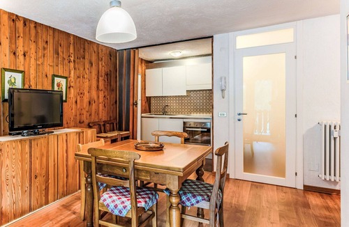 Palu Apartment | Nice apartment for 5 people with WIFI, TV, balcony and pets allowed