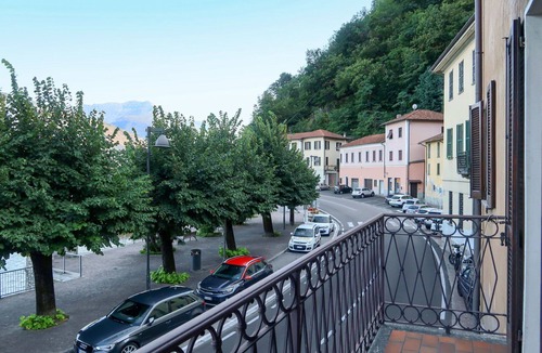 Dongo Apartment | Nice apartment for 6 guests with WIFI, TV, balcony and pets allowed